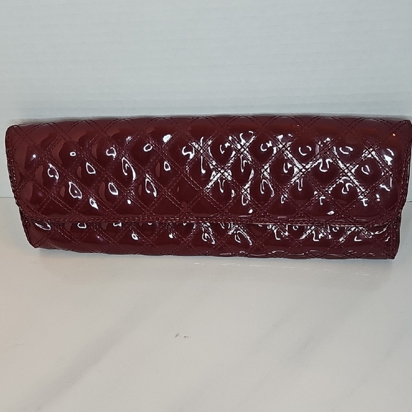 GAP Shiny Burgundy Quilted Clutch - Picture 1 of 6